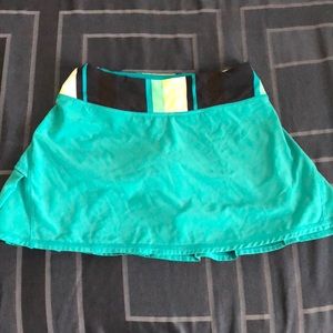 Lululemon skirt size 2